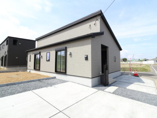 鹿嶋市平井東１丁目24-1【全２棟】（平井小・平井中エリア）